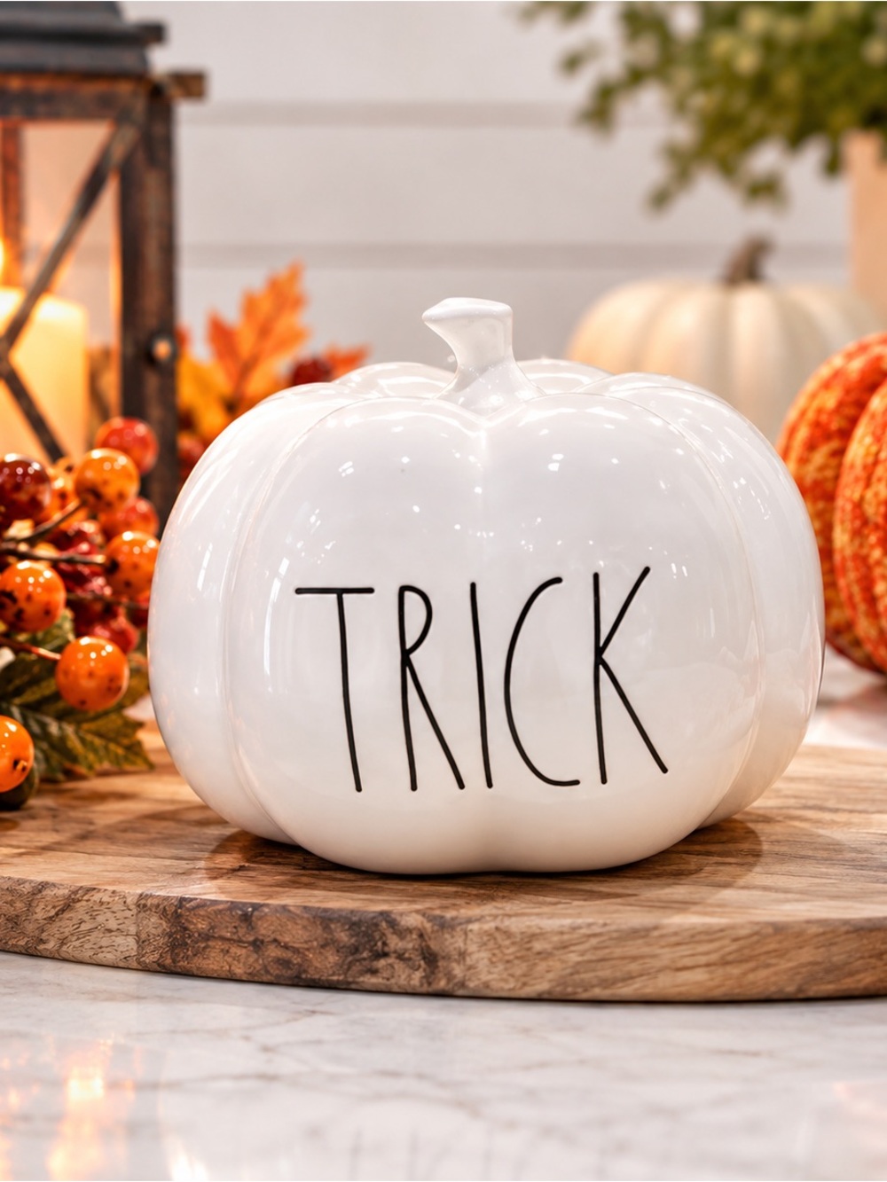 NEW Rae Dunn Small Glossy White βTRICKβ Pumpkin
Check out my other listings.